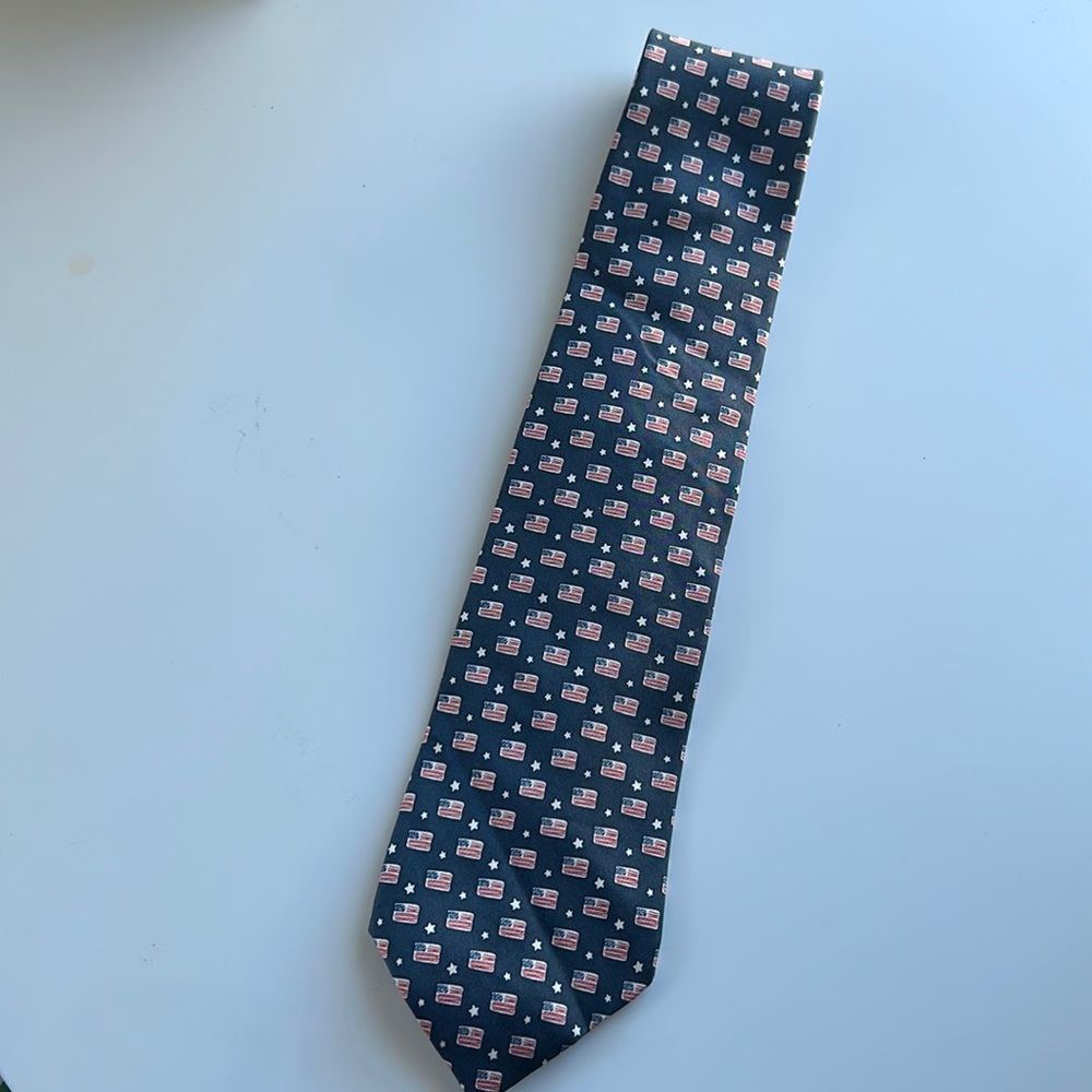 Vineyard Vines American Flag Tie EUC 🇺🇸